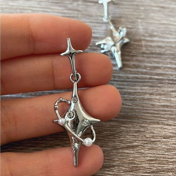 Star statement dropped earrings A122 - Picture 4 of 4